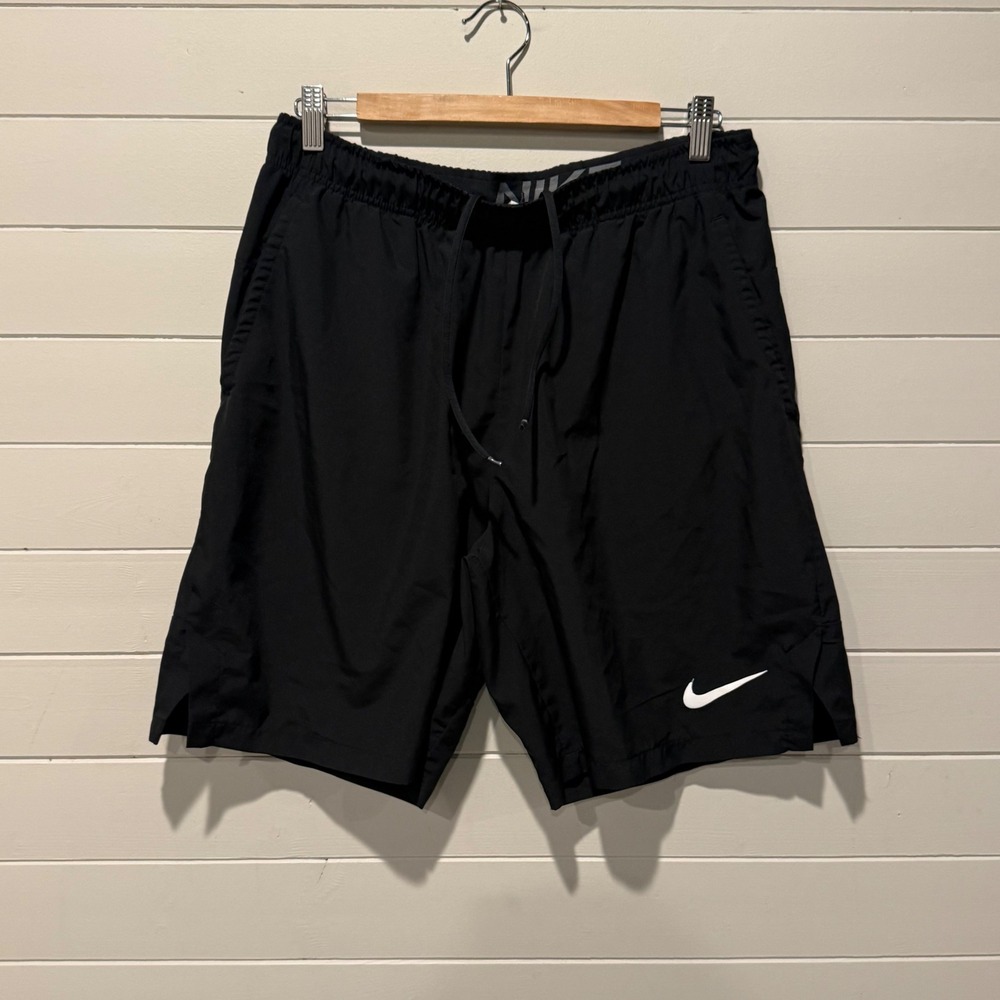 Nike Dri-FIT Mens Training Shorts L Black 9 Inch Inseam Pockets DQ1893-010